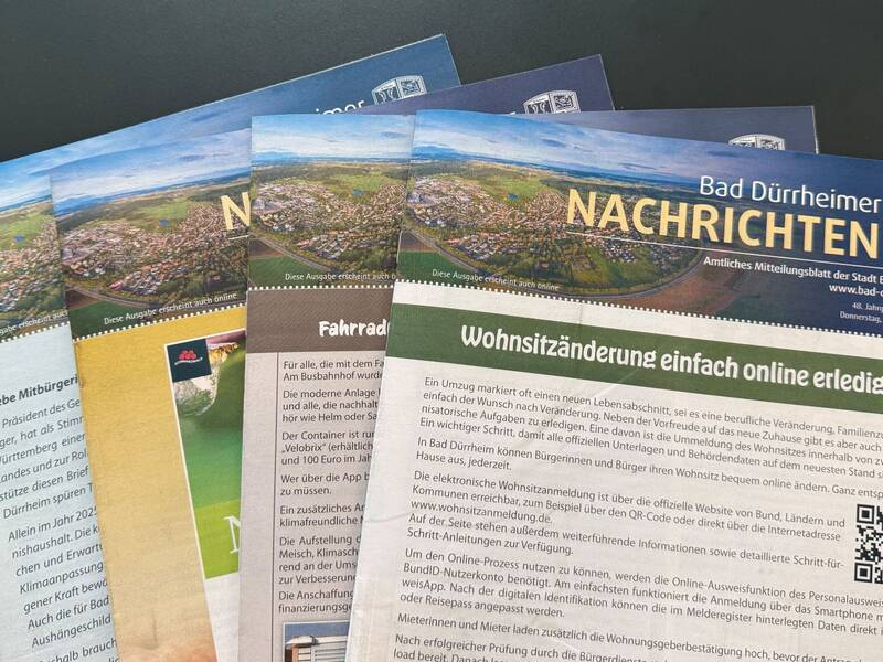 Verschiedene Ausgaben des Mitteilungsblattes
