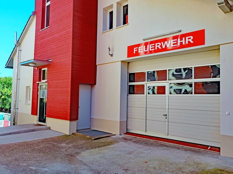 Ein Rolltor für Feuerwehrautos