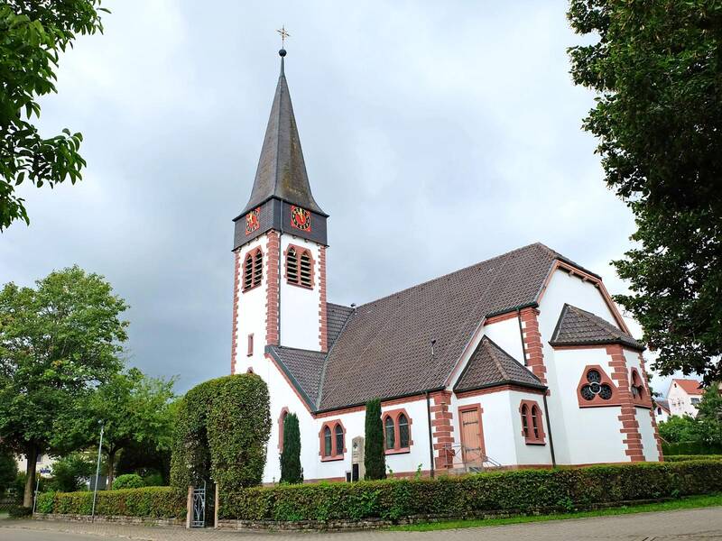 Kirche im Stadtteil Biesingen