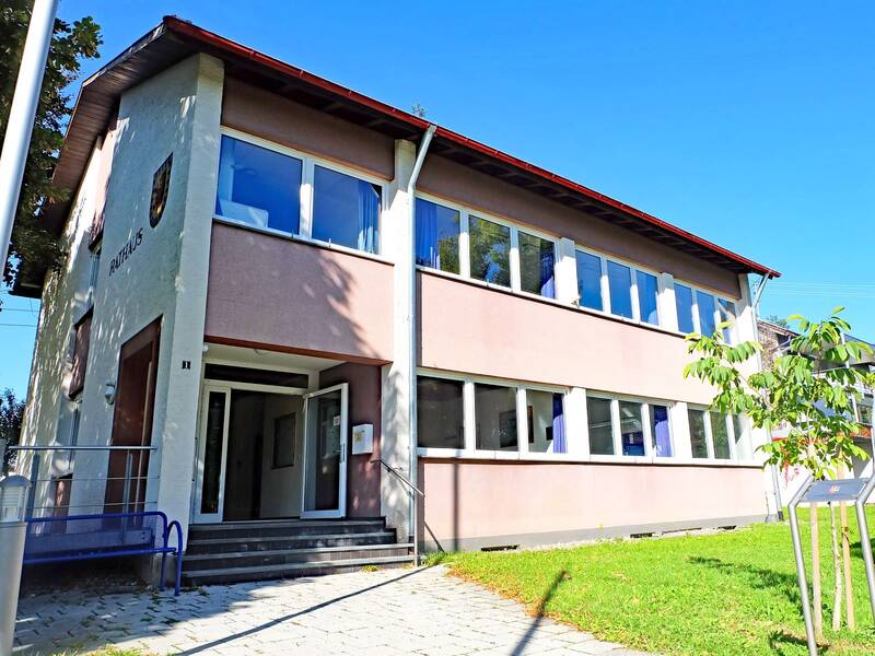 Ein Gebäude mit Aufschrift
